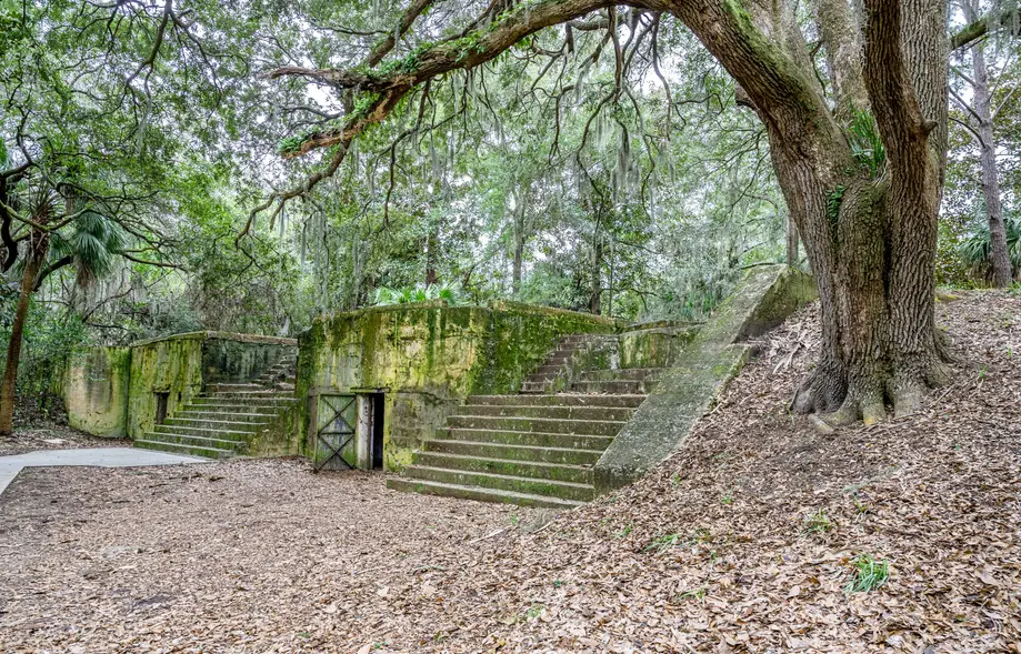 OUTPOST PHOTO ACADEMY