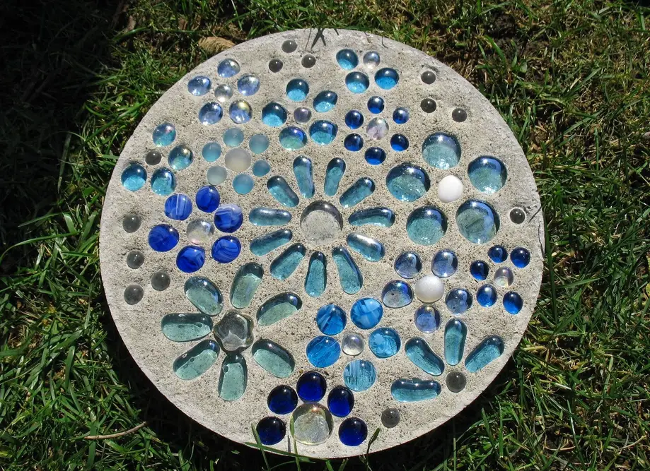 Stepping Stones & Mosaic Coasters at Creekhouse